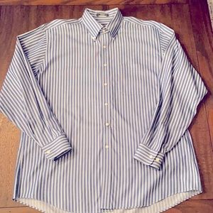 Kirkland Non-Iron men’s long sleeve dress shirt. Blue pinstripes. 17.5 x 35.